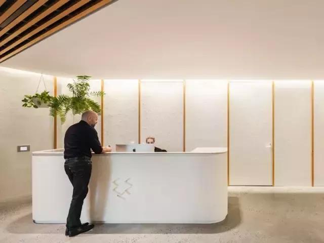 2000m2 像家一樣溫馨的辦公室，看完我心動了